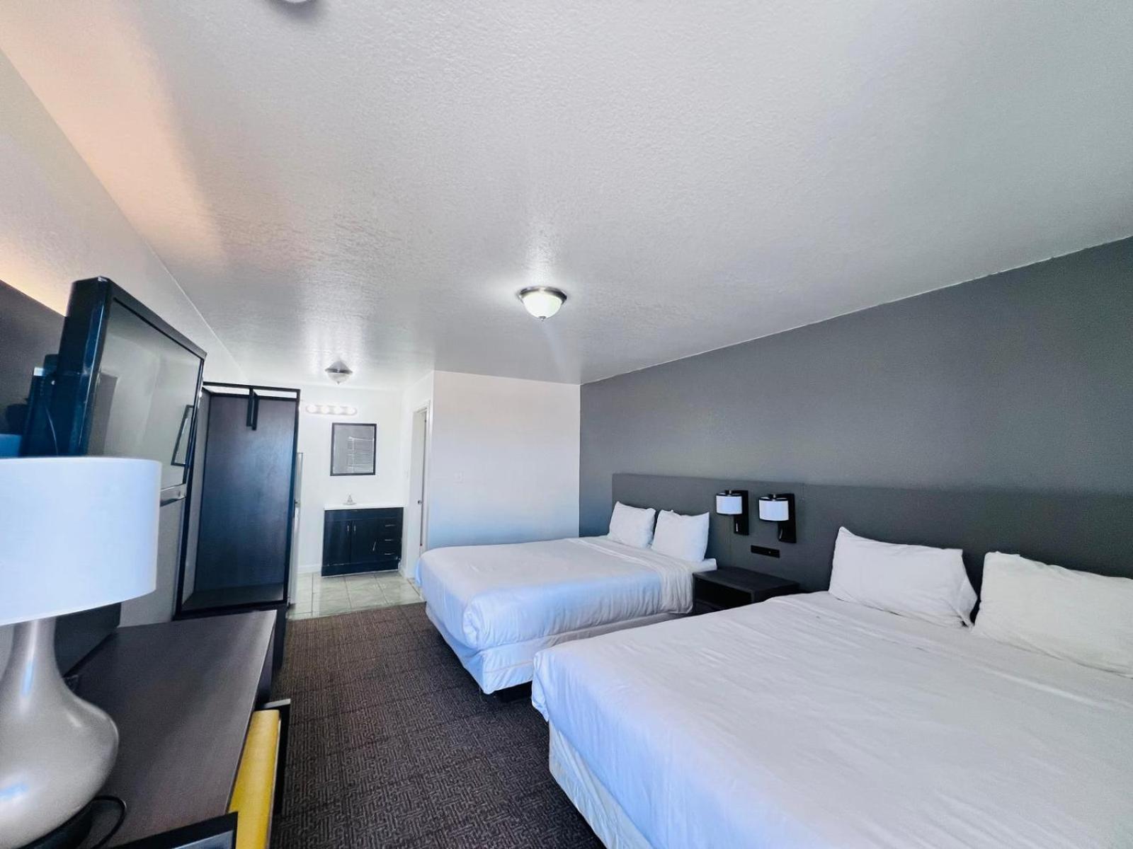 Oyo Garden Inn And Suites Pearsall I-35 East エクステリア 写真
