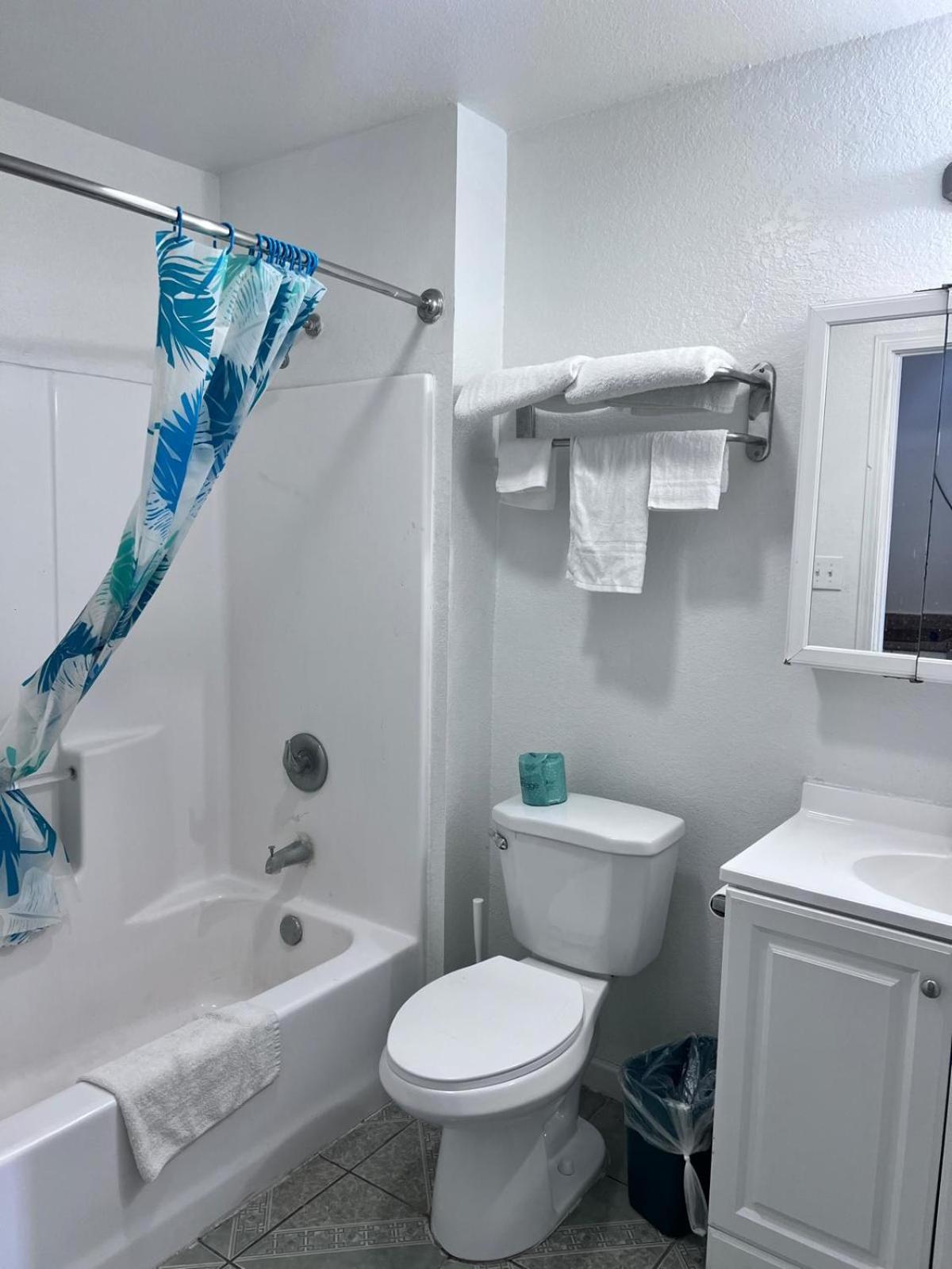 Oyo Garden Inn And Suites Pearsall I-35 East エクステリア 写真