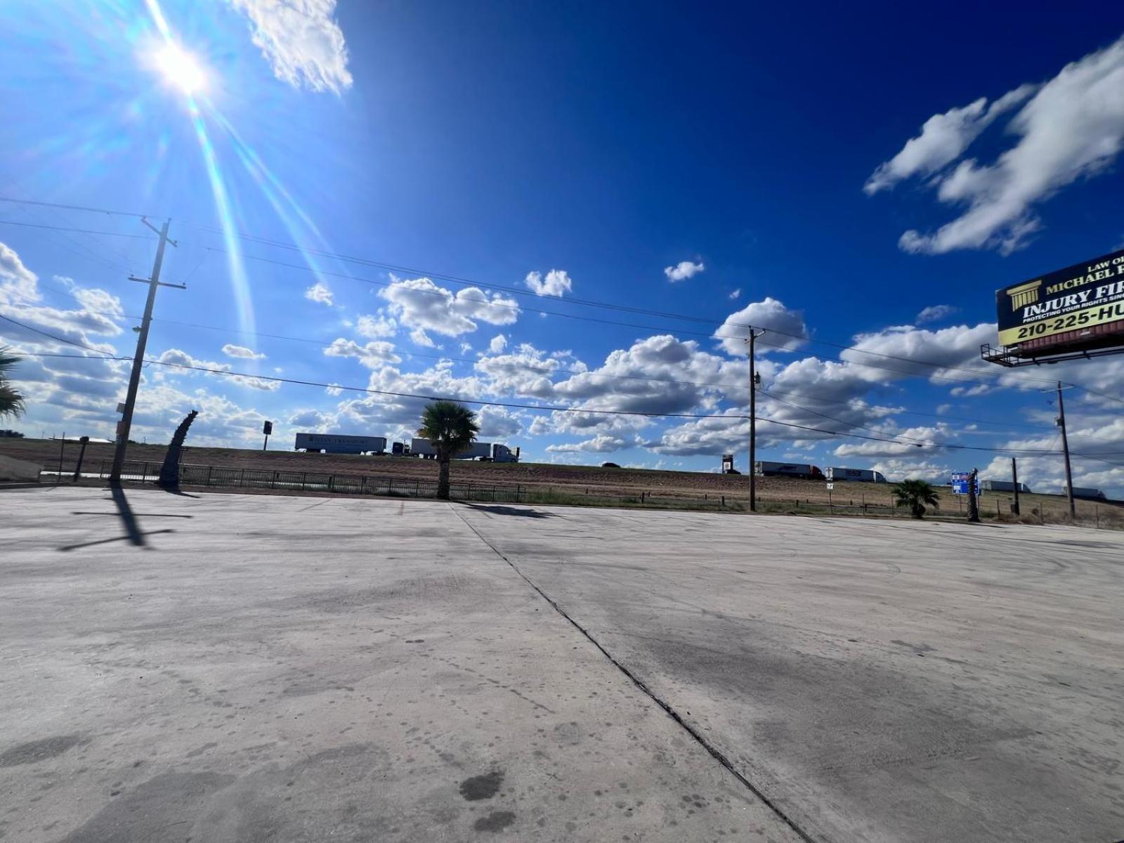 Oyo Garden Inn And Suites Pearsall I-35 East エクステリア 写真